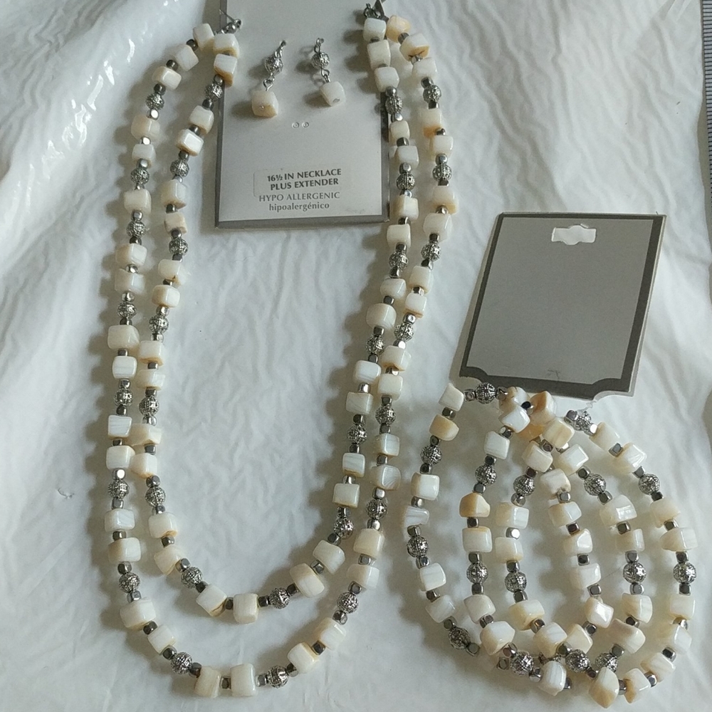 Beaded 3pc Necklace Set